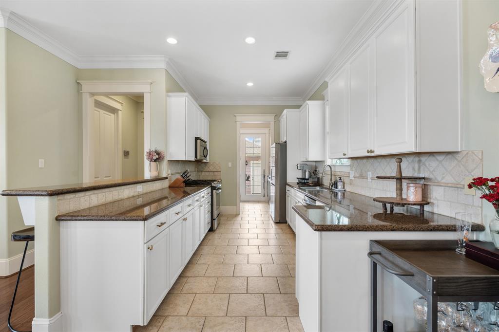 8 Latitude Lane, Galveston, Texas image 8