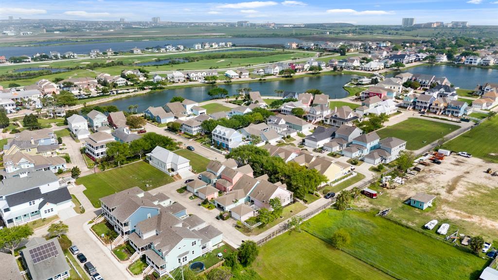 8 Latitude Lane, Galveston, Texas image 25