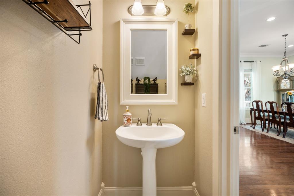 8 Latitude Lane, Galveston, Texas image 11