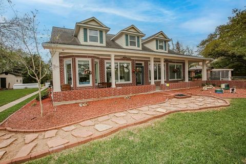 A home in Brazoria