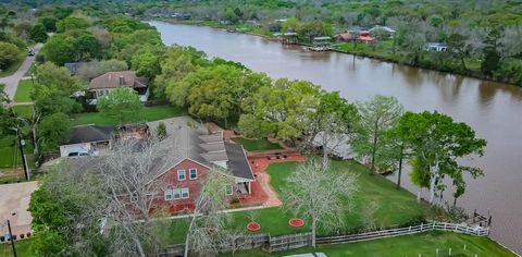 A home in Brazoria