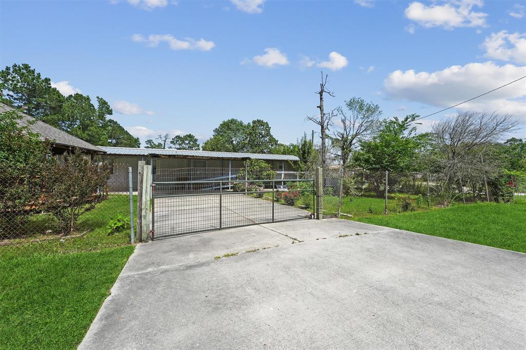 10843 Los Cabos Drive, Conroe, Texas image 2