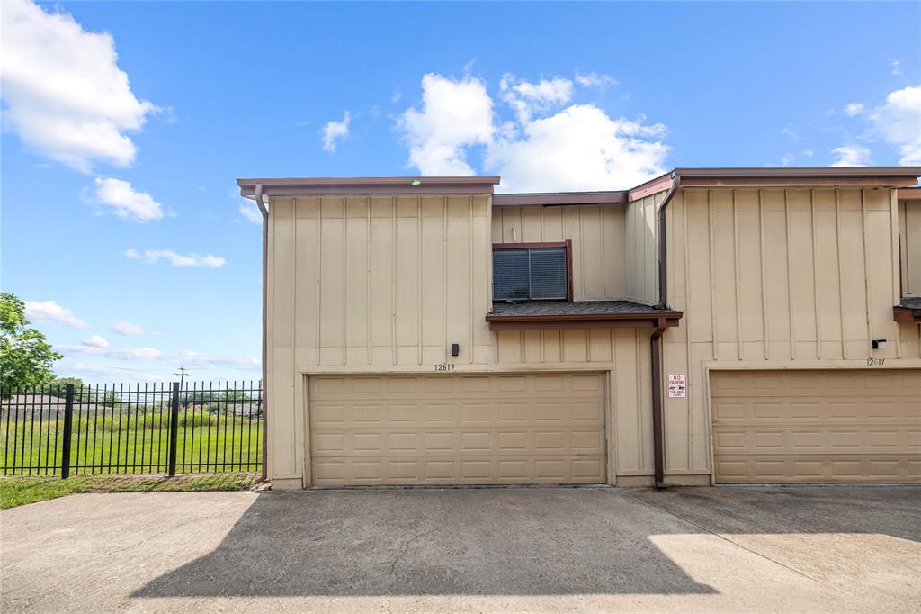 12619 Newbrook Drive, Houston, Texas image 17