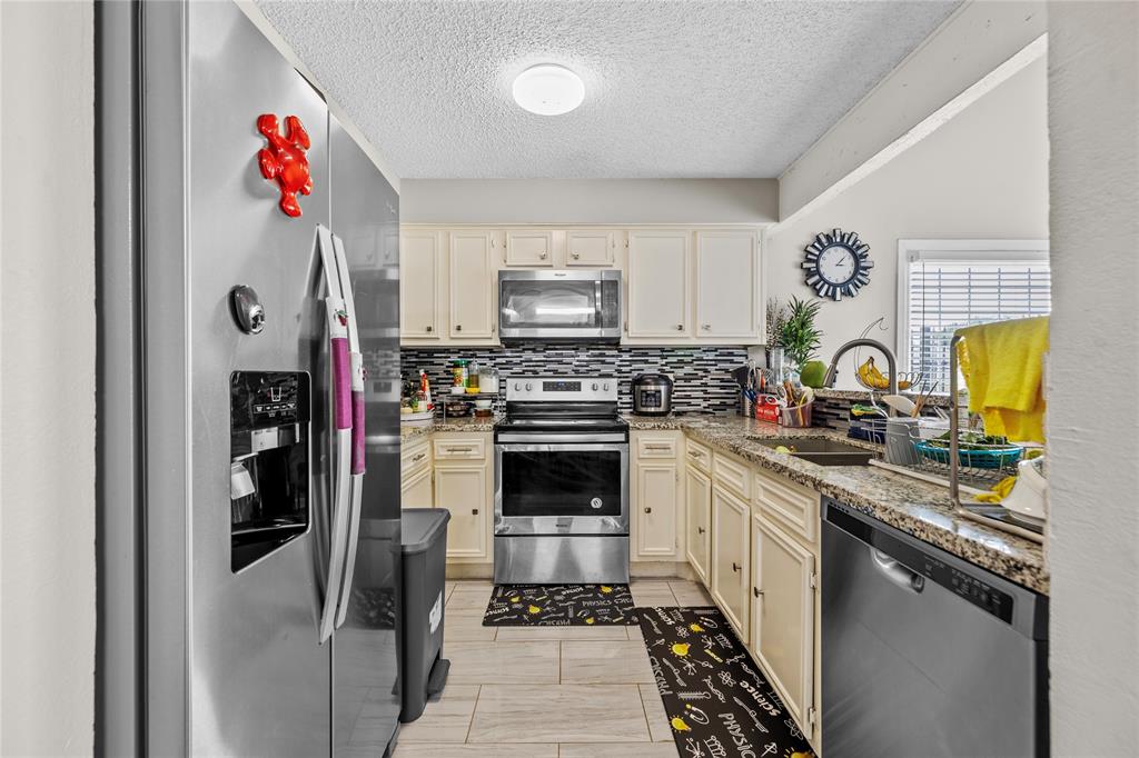 12619 Newbrook Drive, Houston, Texas image 8
