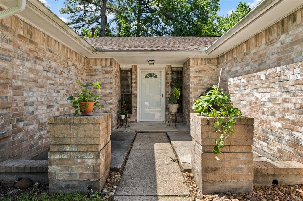 4031 Sherwood Street, Kingwood, Texas image 3
