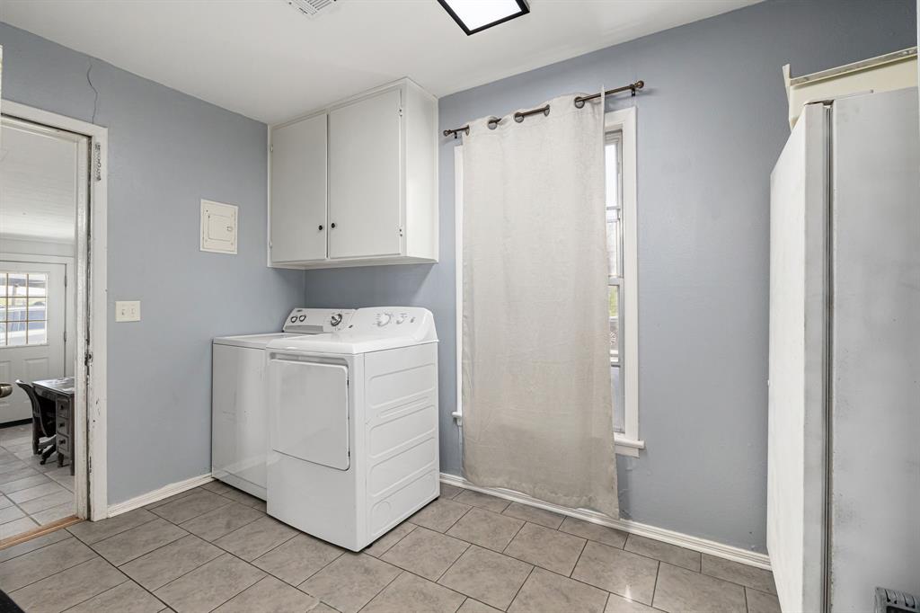 2352 Airport Road, Brenham, Texas image 19