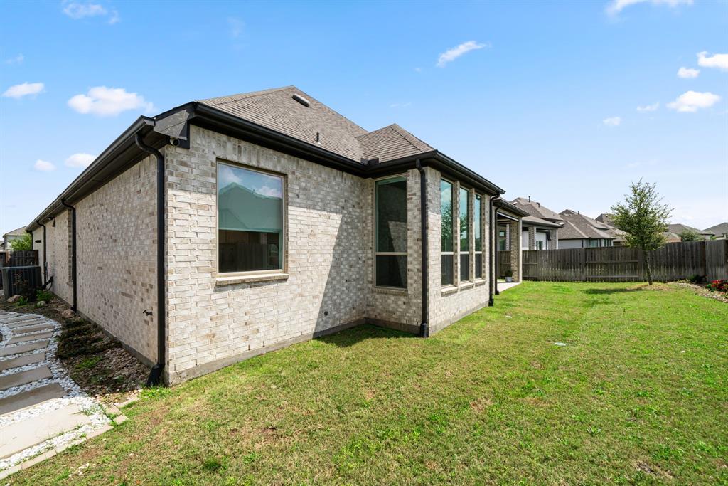3019 Bluestem Road, Katy, Texas image 31