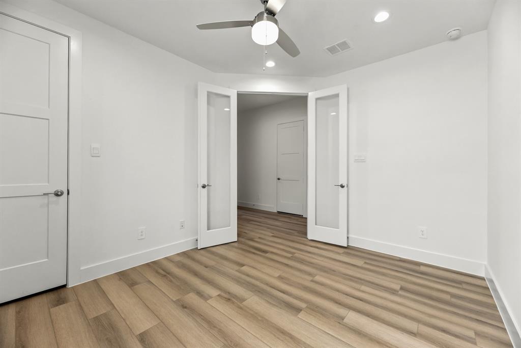 218 Springfield Terrace Court, Conroe, Texas image 8