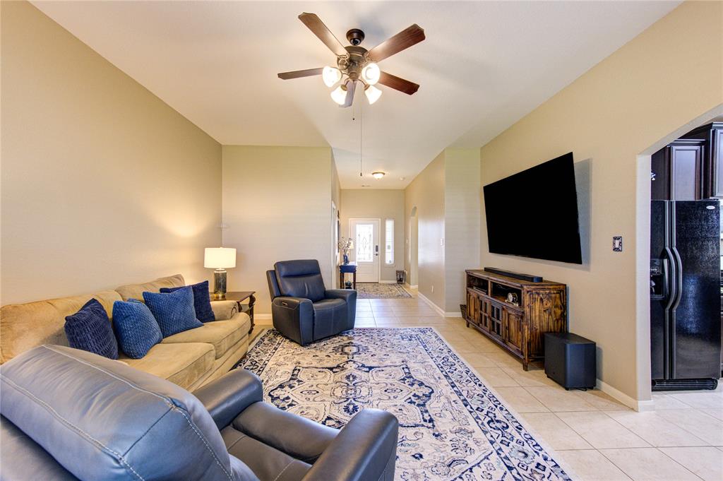 21002 Echo Manor Drive, Hockley, Texas image 6