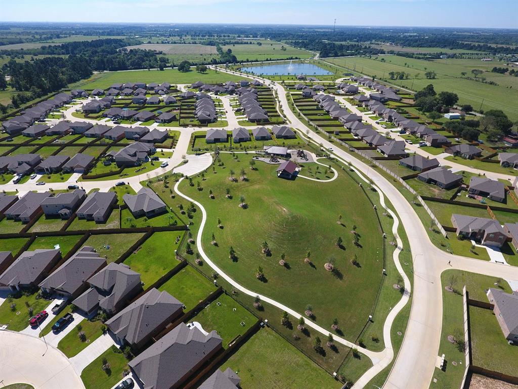 21002 Echo Manor Drive, Hockley, Texas image 26