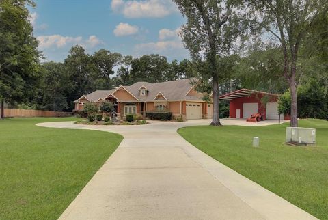 Photo of 427 Lassen Villa Court, Houston, TX 77336 (MLS # 74729186)