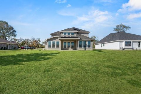 A home in Waller