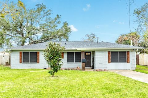 A home in Clute