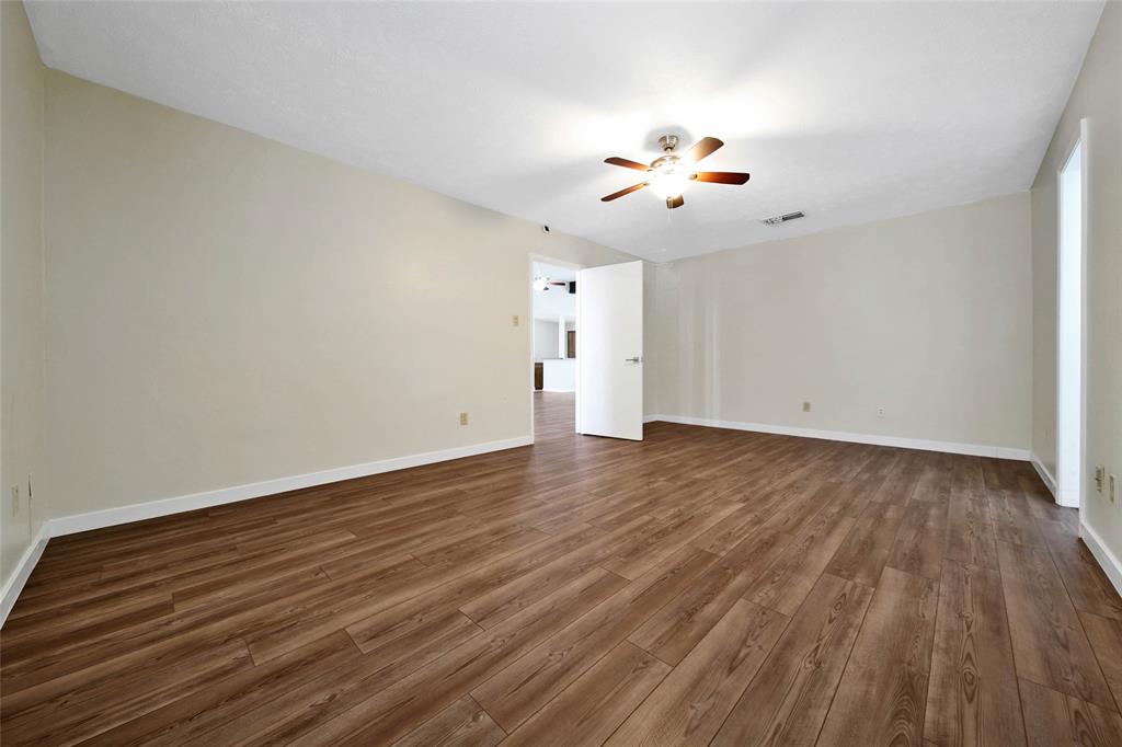 2162 Tree Lane, Kingwood, Texas image 21