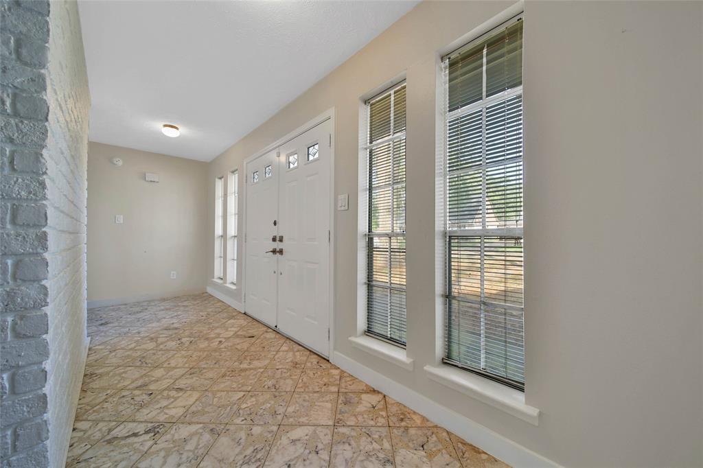 2162 Tree Lane, Kingwood, Texas image 9