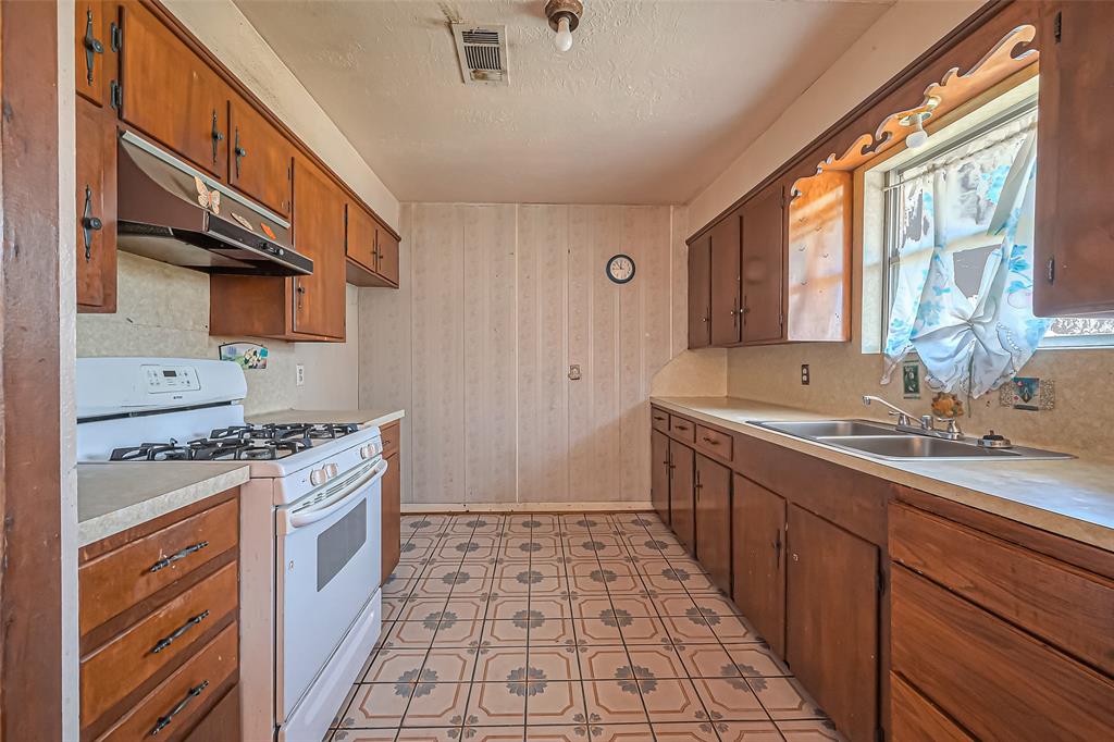 2307 E Martha Lane, Pasadena, Texas image 12
