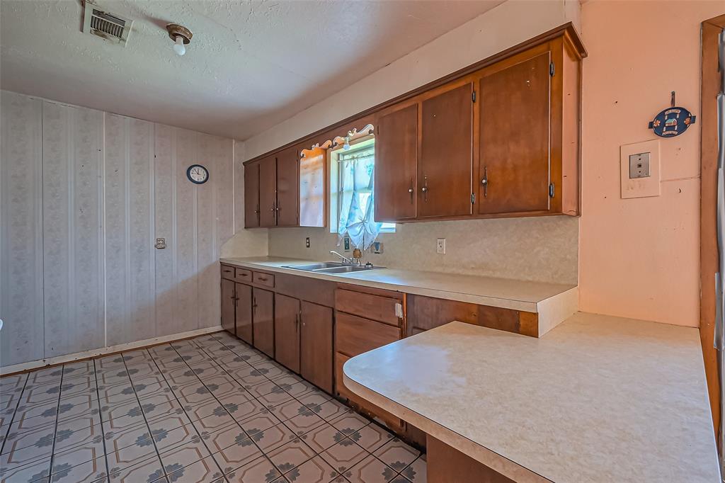 2307 E Martha Lane, Pasadena, Texas image 11
