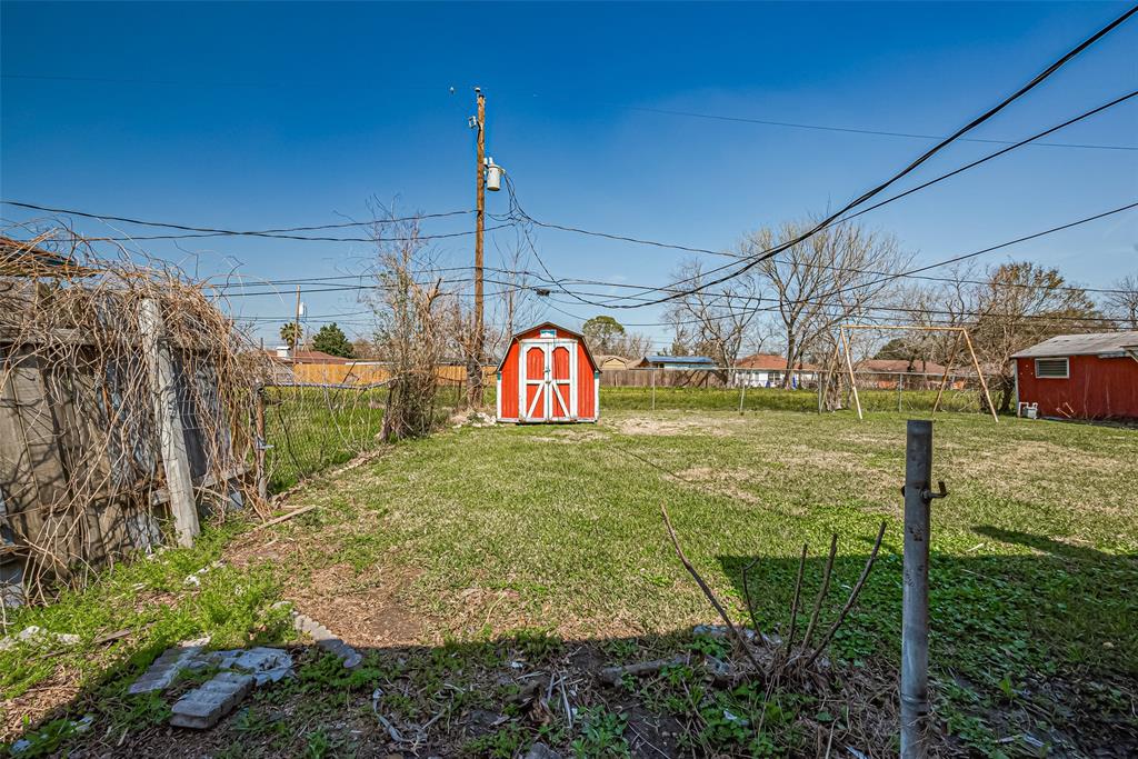 2307 E Martha Lane, Pasadena, Texas image 30