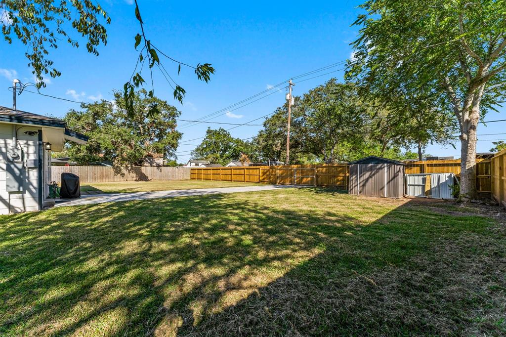 1314 W 4th Street, Freeport, Texas image 25