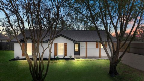 1839 Elmwood Avenue La Porte TX 77571