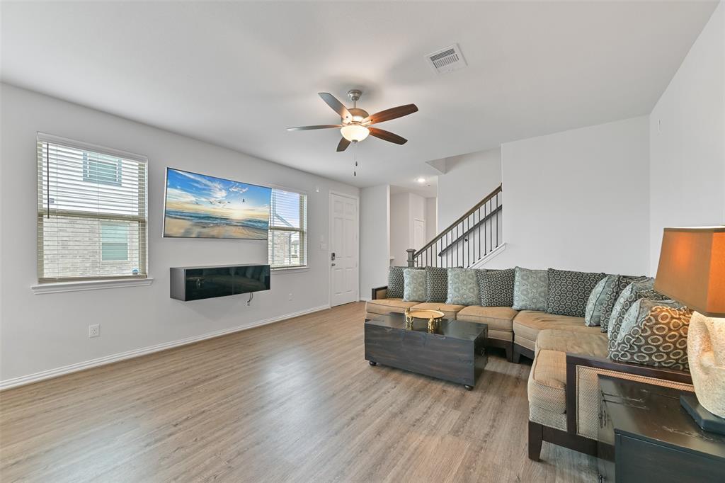 7123 Elgin Street, Pearland, Texas image 3
