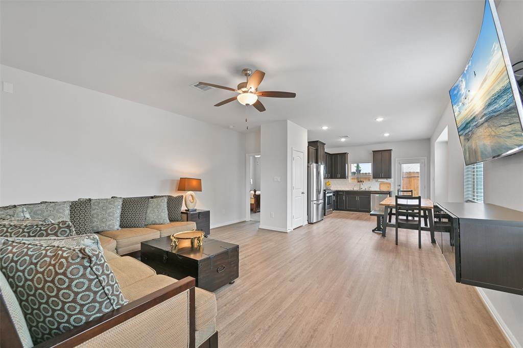 7123 Elgin Street, Pearland, Texas image 5