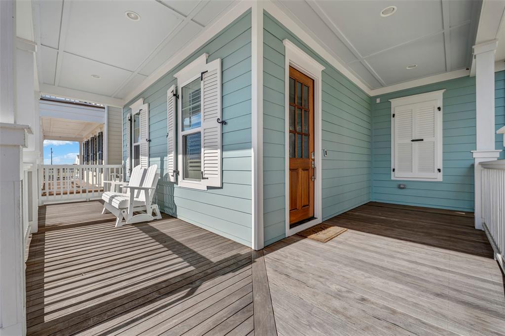 4 Caravelle Court