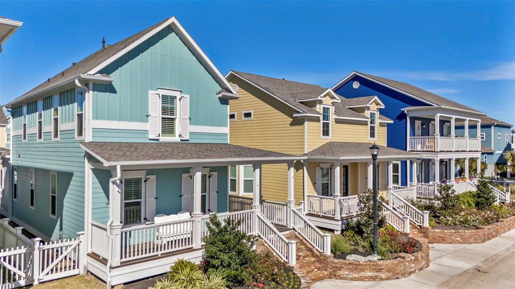 4 Caravelle Court
