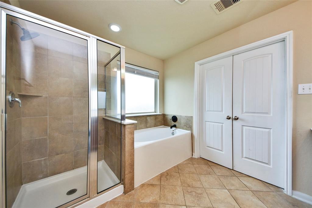 10132 Blue Point Juniper Drive, Houston, Texas image 16