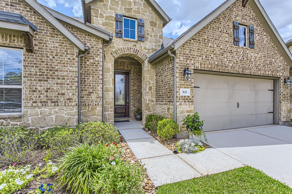 502 Pearl View Lane, Pinehurst, Texas image 4