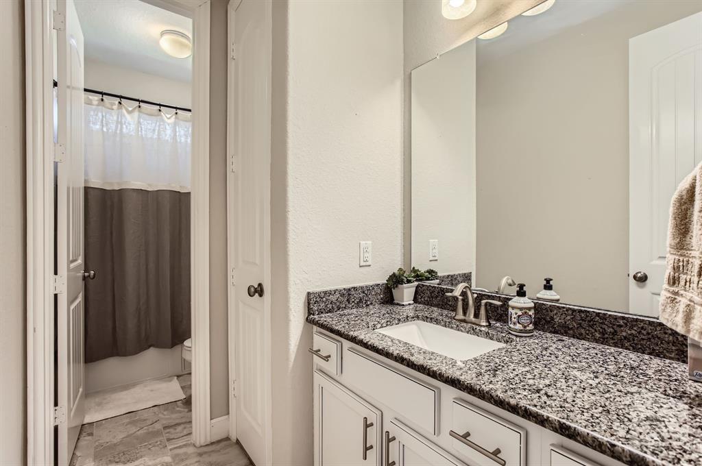 502 Pearl View Lane, Pinehurst, Texas image 19
