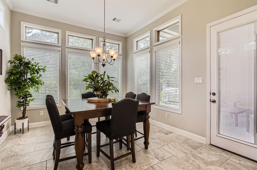 502 Pearl View Lane, Pinehurst, Texas image 9