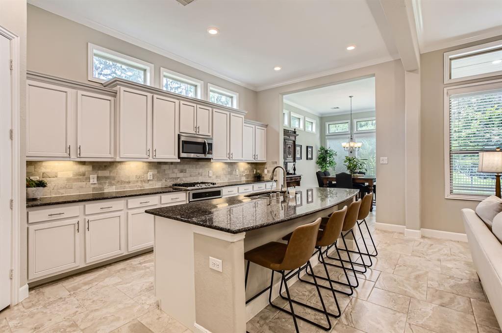 502 Pearl View Lane, Pinehurst, Texas image 12