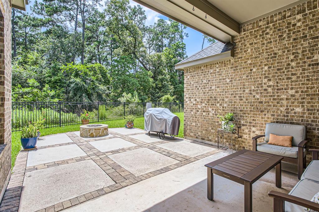 502 Pearl View Lane, Pinehurst, Texas image 26