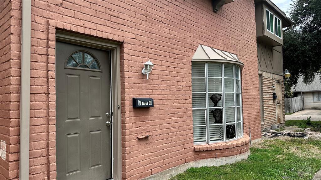 7204 Crownwest Street #7204, Houston, Texas image 1