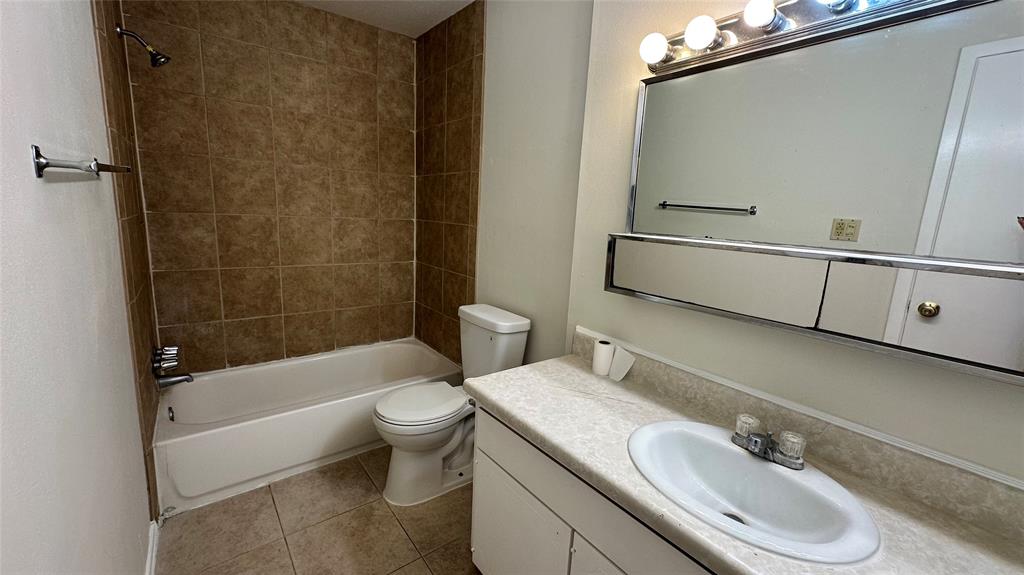 7204 Crownwest Street #7204, Houston, Texas image 10