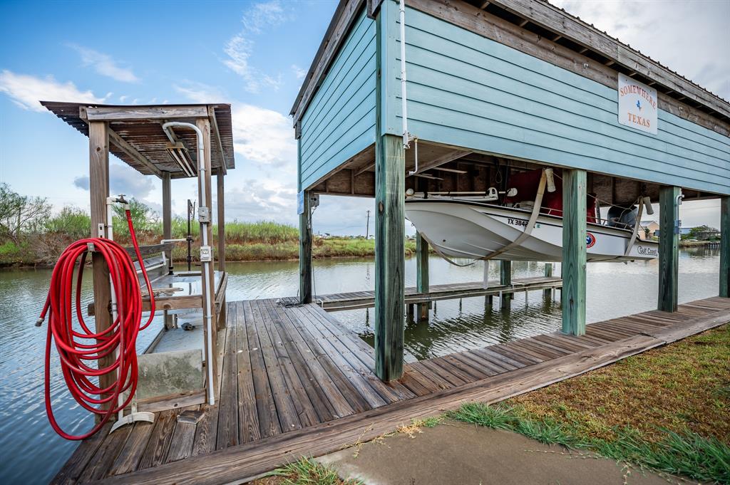 115 Albacore Street, Sargent, Texas image 6