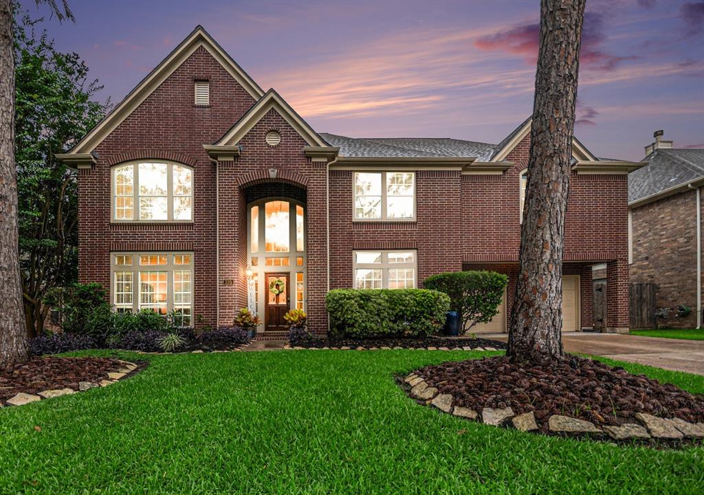305 Pinnacle Cove Court