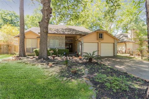 Single Family Residence in Kingwood TX 5415 Garden Village Dr.jpg