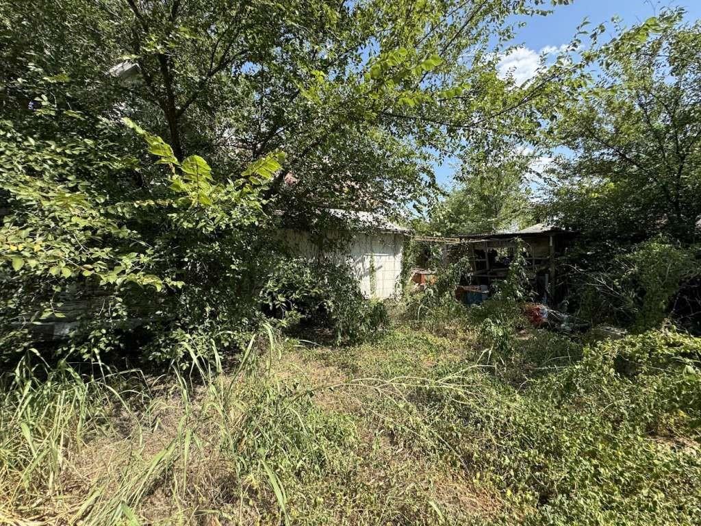 110 N Cotton Belt Avenue, Gustine, Texas image 2