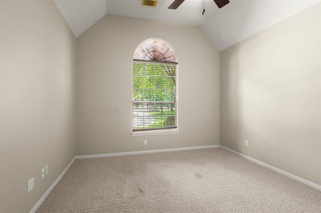10 Hollow Glen Lane, Tomball, Texas image 40