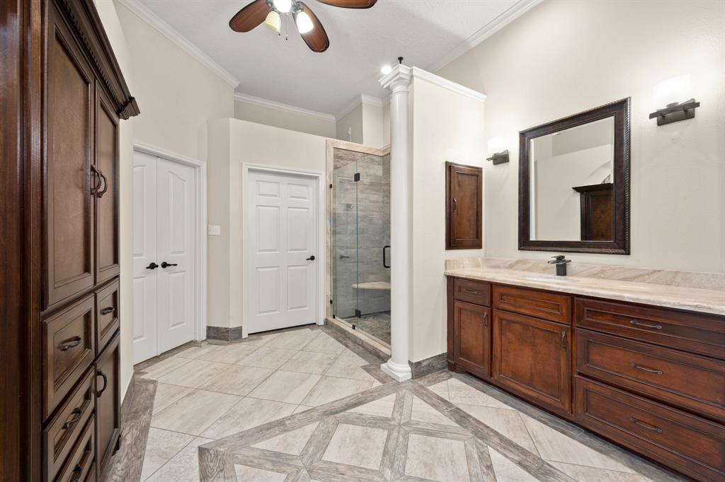 10 Hollow Glen Lane, Tomball, Texas image 36