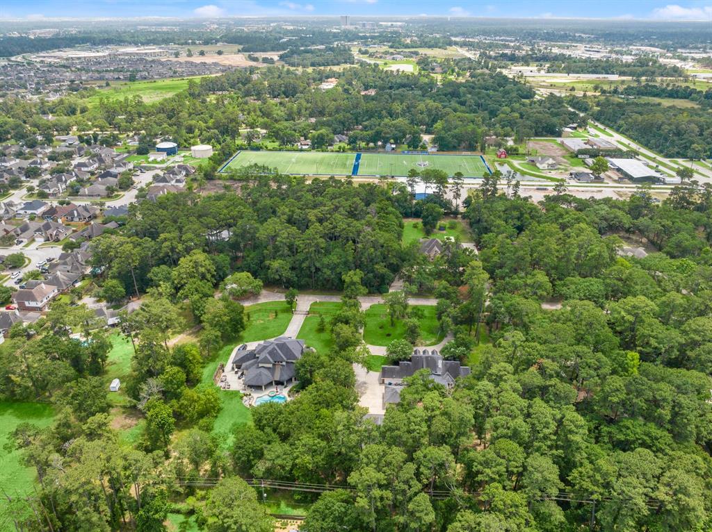 10 Hollow Glen Lane, Tomball, Texas image 46