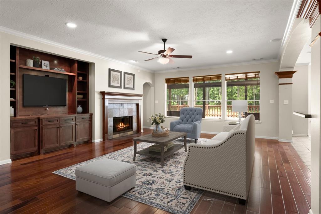 10 Hollow Glen Lane, Tomball, Texas image 6