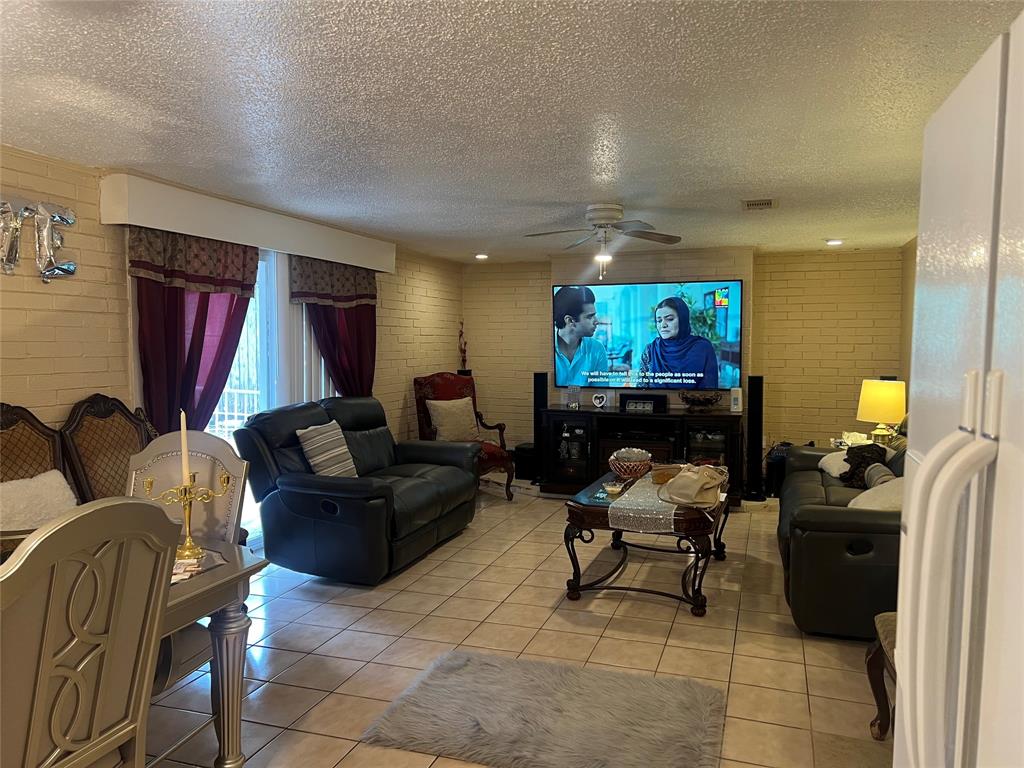 8935 Altamont Drive