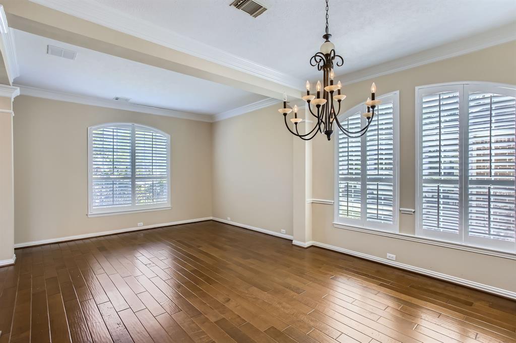 35 N Winsome Path Circle, The Woodlands, Texas image 7