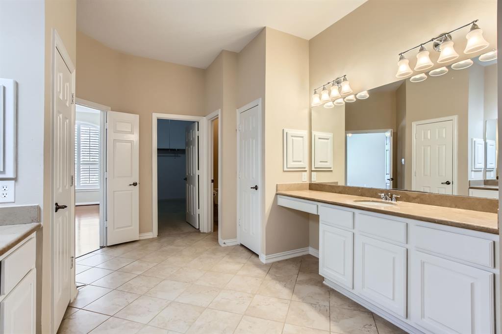 35 N Winsome Path Circle, The Woodlands, Texas image 17