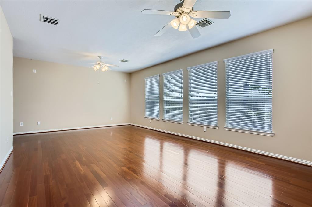 35 N Winsome Path Circle, The Woodlands, Texas image 25