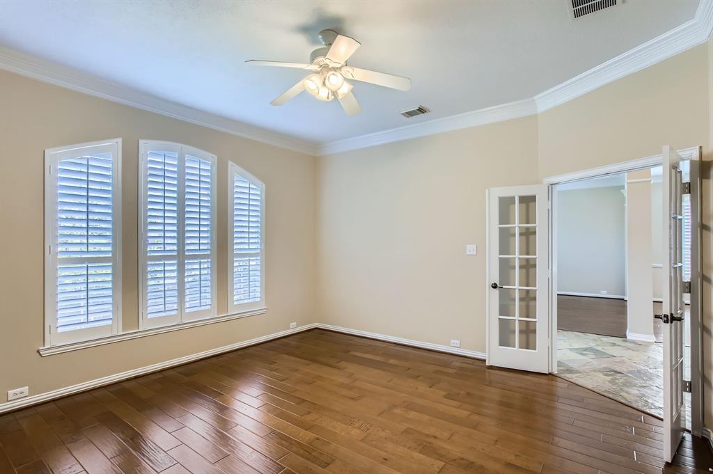 35 N Winsome Path Circle, The Woodlands, Texas image 12