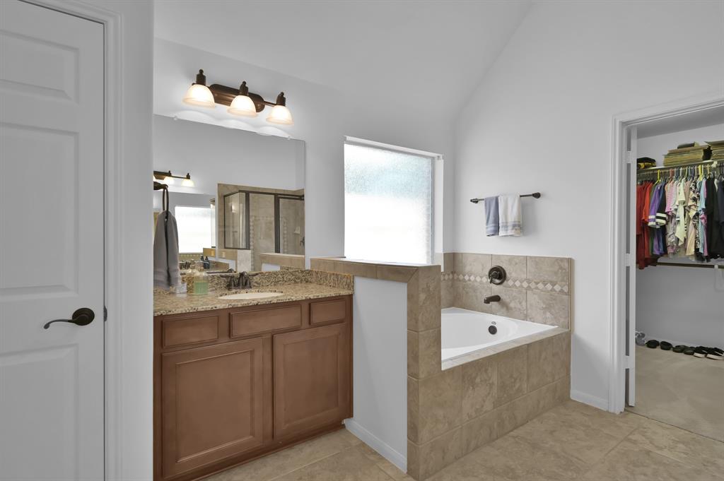 16923 Fondness Park Drive, Spring, Texas image 30